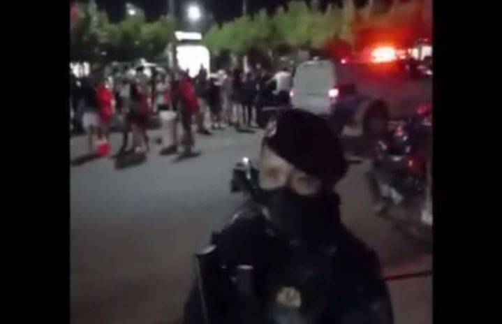 ASSISTA VÍDEO: com fama de “briguento”, ex-deputado atrapalha trabalho de policiais e Vigilância Sanitária em cidade de RO
