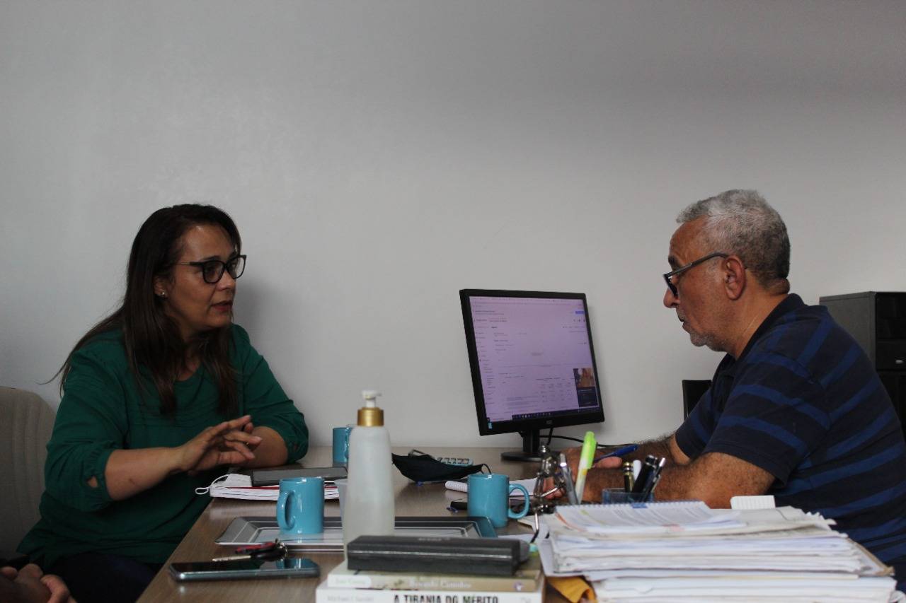 Deputada aponta “leviandade” de prefeito e diz que continua esperando explicação sobre R$ 500 mil para compra de medicamentos