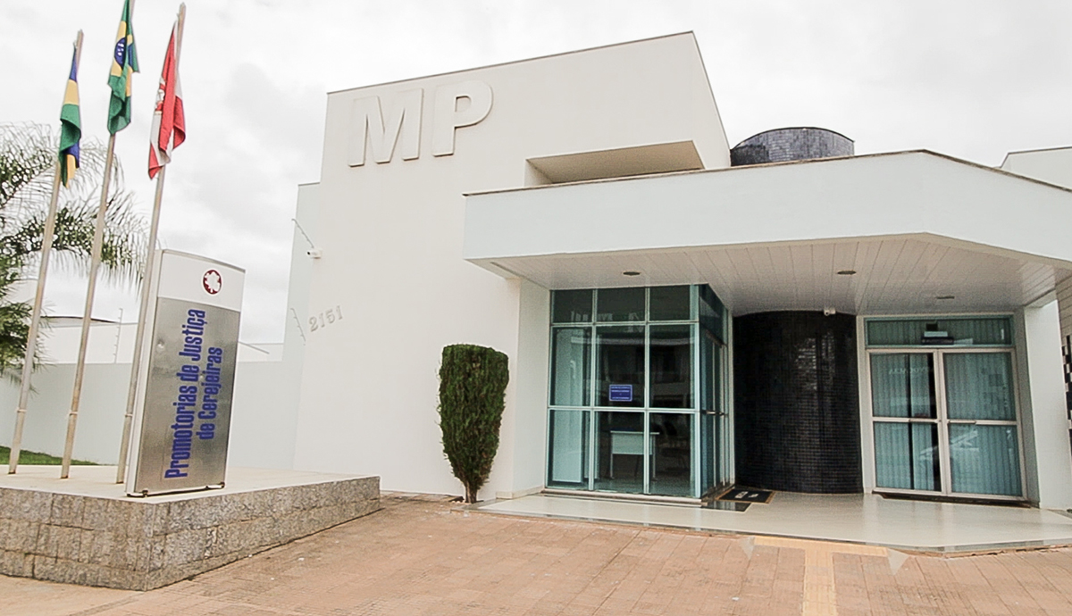 MP faz recomendação e ameaça processar vereadores de Cerejeiras por excesso na nomeação de servidores “portariados”