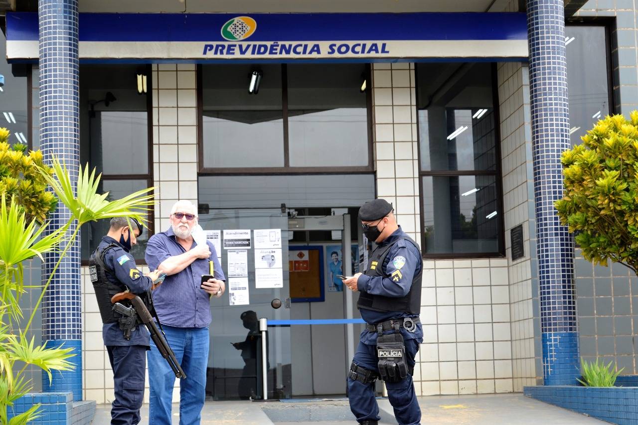 Tentando se aposentar desde 2017, médico perde a paciência com atendimento em agência do INSS, aciona polícia e registra queixa