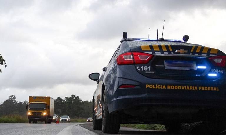 18 acidentes que deixaram 21 feridos e causaram 3 mortes foram registrados em rodovias de Rondônia no feriadão