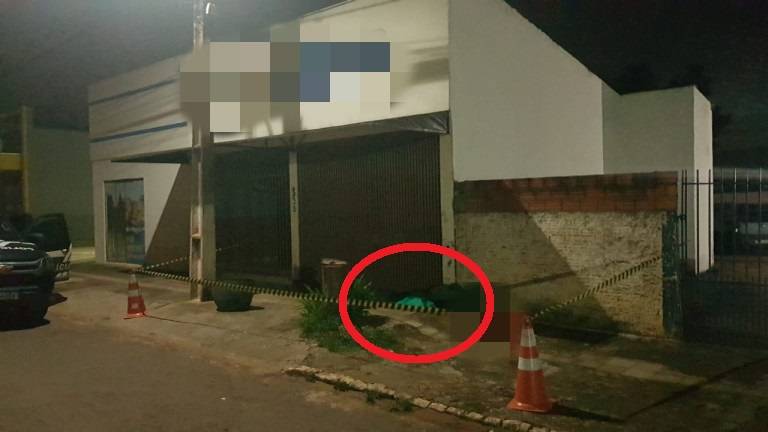 Ex-morador de Rondônia que vivia nas ruas de cidade vizinha é encontrado morto; adolescente assume assassinato