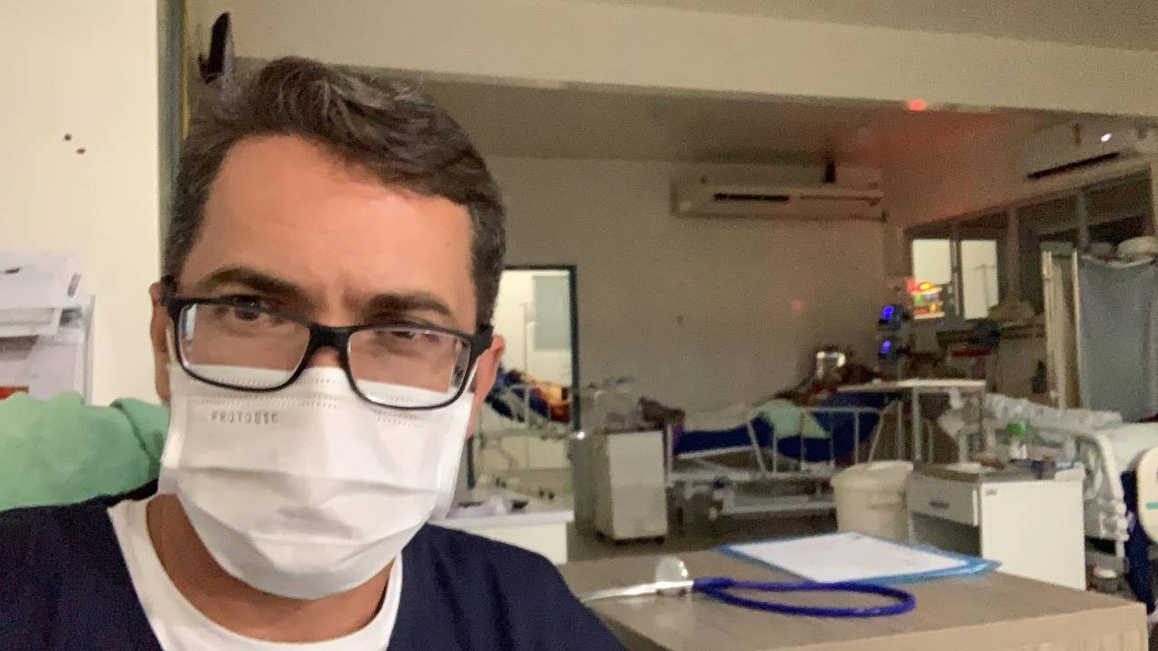Médico que chegou a ser intubado e teve colega morto por Covid-19 faz apelo para que vilhenenses deixem de recusar vacinas