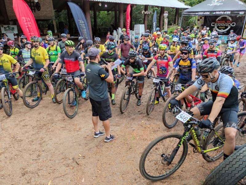 Segunda edição do Pedal do Cerrado reúne mais de 100 competidores em trajetos pela zona rural de Vilhena
