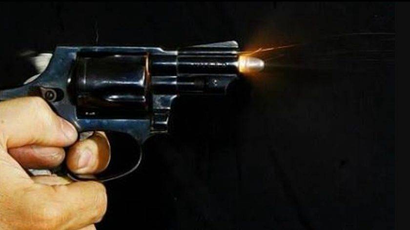 Baleada junto com o marido, mulher diz que que autor dos disparos teria assediado a filha deles, uma menina de apenas 10 anos