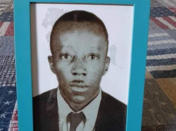Homem sai de casa após discussão com amigo e família não tem notícias há 30 anos, mas não perde as esperanças