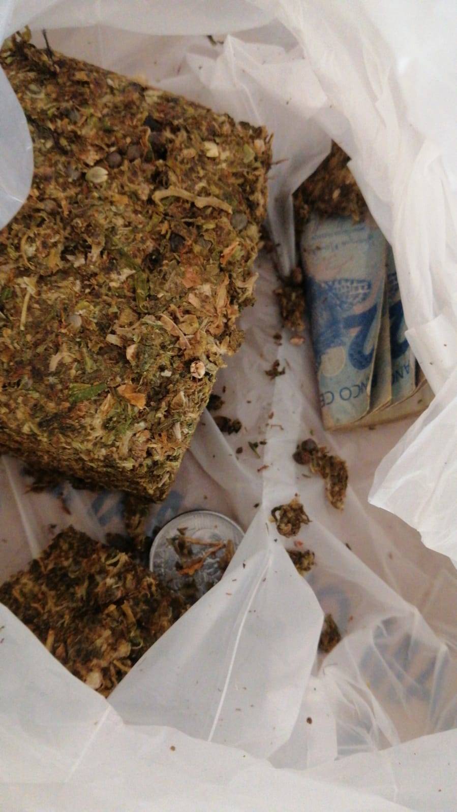 VÍDEO: após abordagem a adolescente, polícia prende “agricultor de maconha” e descobre que ele havia assaltado três mulheres
