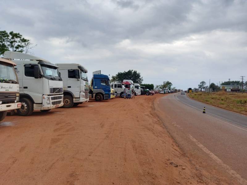 Paralisação de caminhoneiros durou apenas 5 dias, não atingiu objetivos e mostrou desunião da categoria
