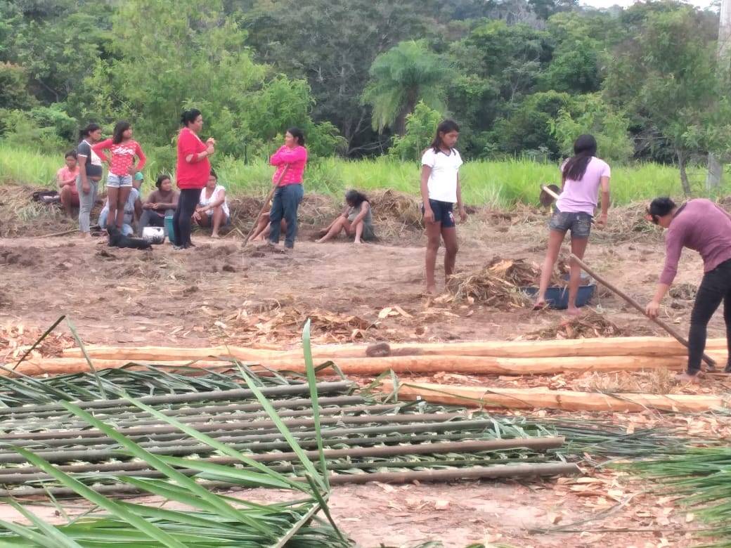 Indígenas ouvem “música vinda do céu”, pajé enxerga “Apocalipse” e orienta que aldeia próxima a Vilhena fique acordada