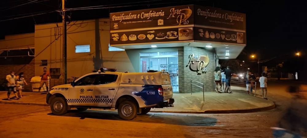Assaltante baleado por comerciante que reagiu a tiros durante roubo em padaria é preso após mais de dez dias foragido