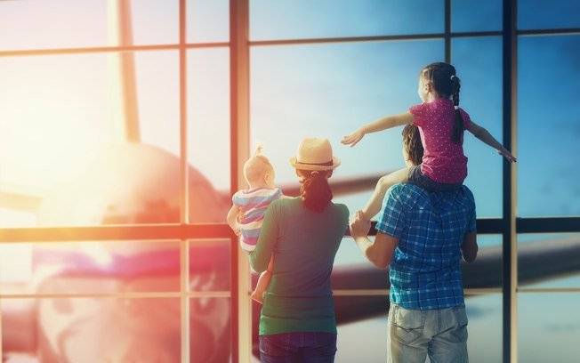 Vara da Infância alerta pais sobre documentos dos filhos em viagens de férias