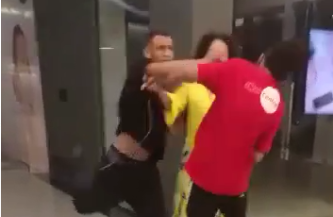 VÍDEO: rapazes saem no tapa em shopping Center de Cacoal e imagens da pancadaria viralizam no WhatsApp