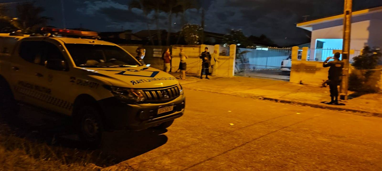 URGENTE: homem de 25 anos e menina de apenas 09 são baleados em Vilhena na noite deste domingo, 16