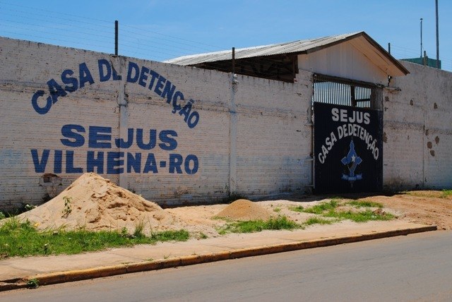 Por ordem de desafeto, preso é espancado por colegas em Vilhena