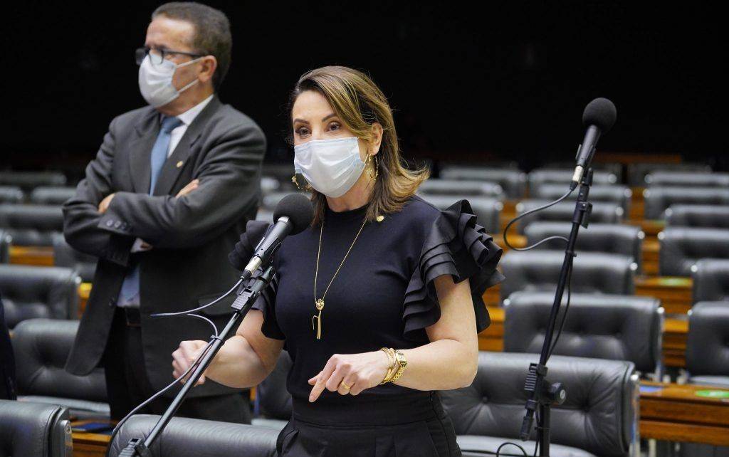 Após assassinato de grávida deixar Rondônia em estado de choque, Jaqueline Cassol propõe mudança no Código de Processo Penal