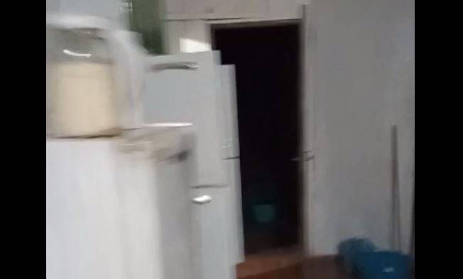 ASSISTA VÍDEO: chacareiro se revolta ao chegar do trabalho e encontrar casa saqueada na zona rural de Vilhena