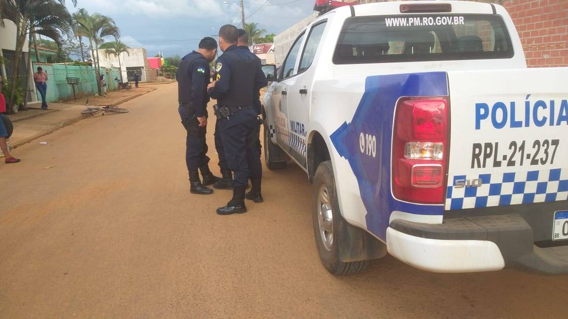 Dupla em moto faz vários disparos e vítima é atingida, mas sobrevive a tentativa de execução, em Vilhena
