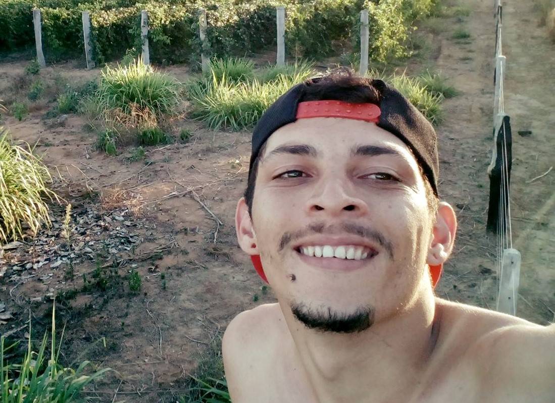 Rapaz de 28 anos que havia sido baleado morre em hospital, mas antes revela nome do assassino
