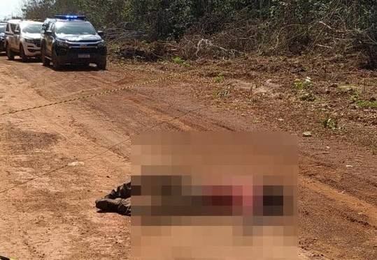 Em rodovia que liga cidade mato-grossense a Vilhena, corpo de apenado com tiro no queixo é encontrado após denúncia anônima