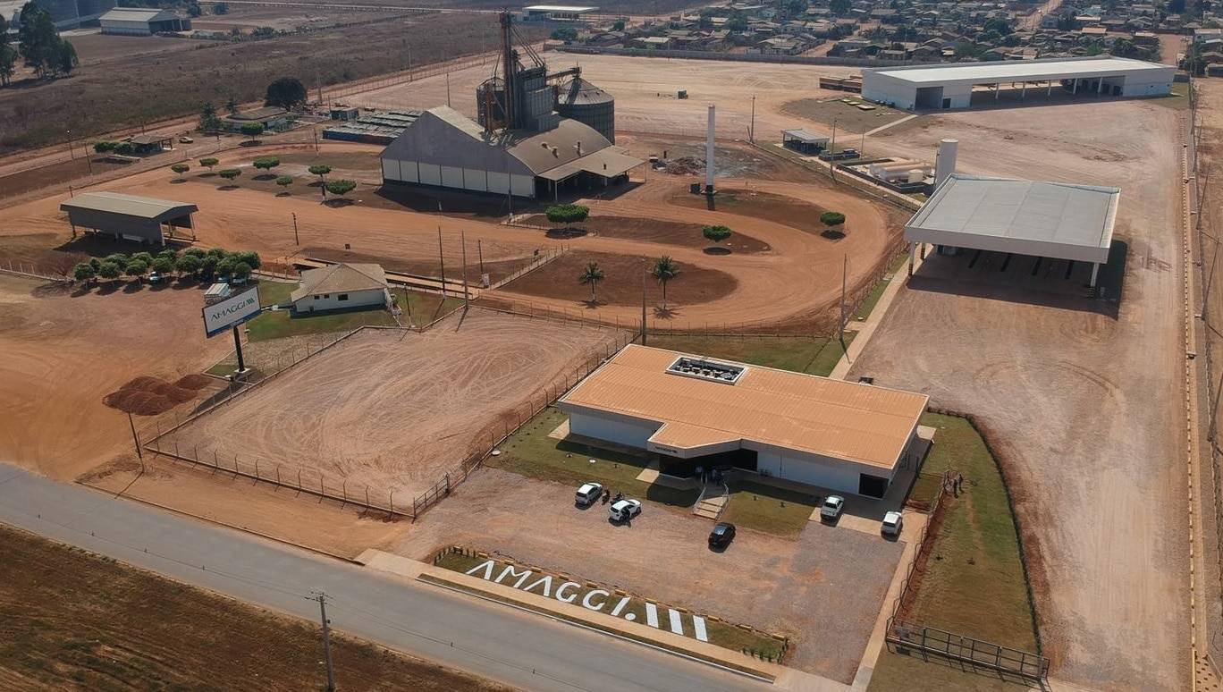 Com nova base em Vilhena e 600 caminhões, gigante do agronegócio inicia operações em rodovia que liga MT ao Pará