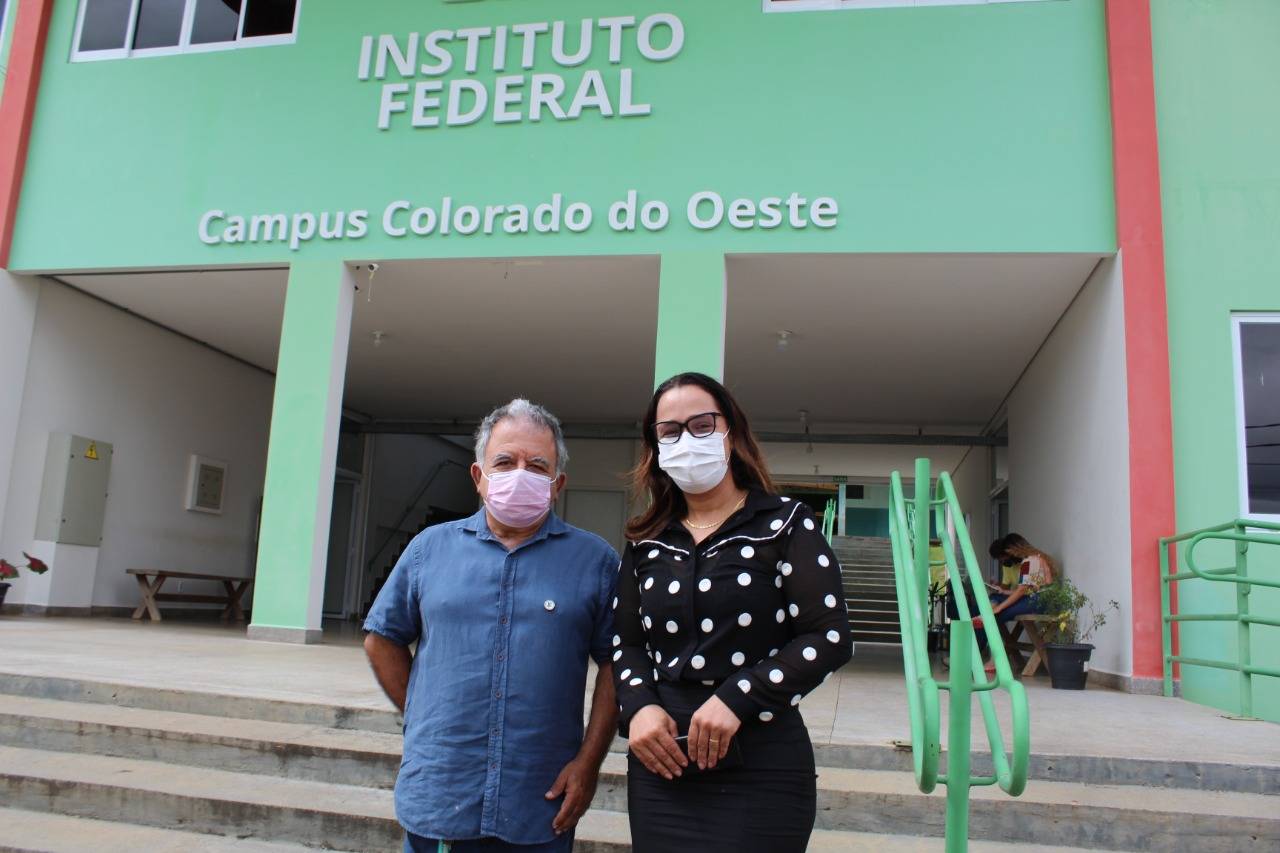 Deputada Rosangela Donadon visita campus do IFRO em Colorado do Oeste e é recebida por diretor