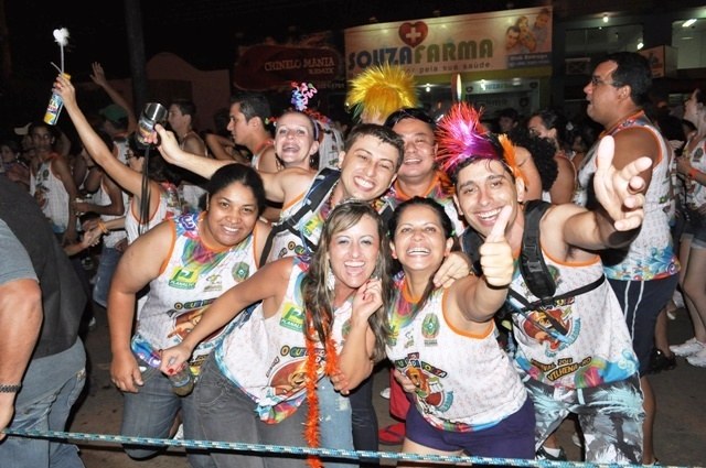 Confira dezenas de imagens do melhor Carnaval de Rua de Vilhena (1)
