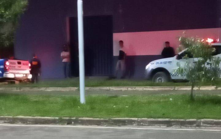 ASSISTA: vídeo mostra perseguição policial a motociclista de 20 anos que barbarizou no trânsito de Vilhena bêbado e sem CNH