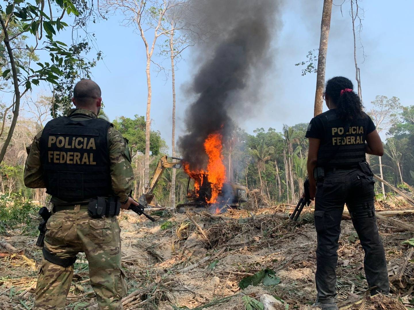 PF prende cacique e servidor da Funai por receberem propina para facilitar entrada de garimpeiros em terra indígena da região