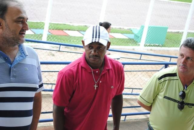 Novo técnico do VEC já foi meio-campo do Rolim de Moura e assumiu time
