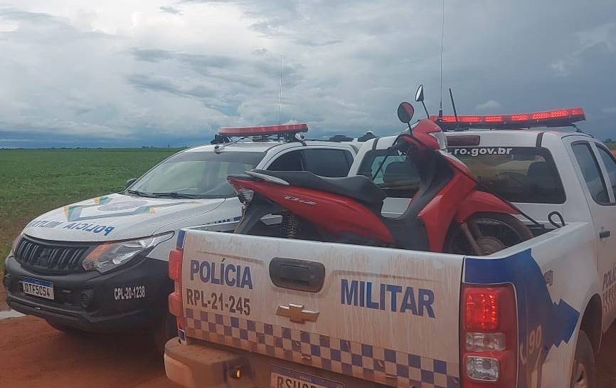 Motoneta levada por assaltante em Vilhena é encontrada abandonada na zona rural de Pimenteiras do Oeste