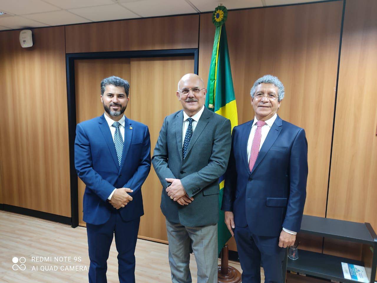Senador anuncia mais 48 vagas para o curso de medicina em Vilhena; ex-secretário de Saúde apresentou realidade do SUS