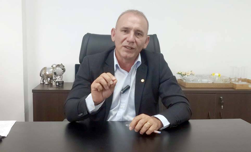 Prefeitura de Cabixi recebe R$ 445 mil do deputado Ezequiel Neiva para a iluminação em LED da avenida Tupiniquins