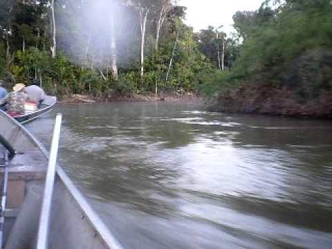 URGENTE: pescando junto com companheiros no rio Melgaço, vilhenense cai na água e está desaparecido; Bombeiros seguem para o local