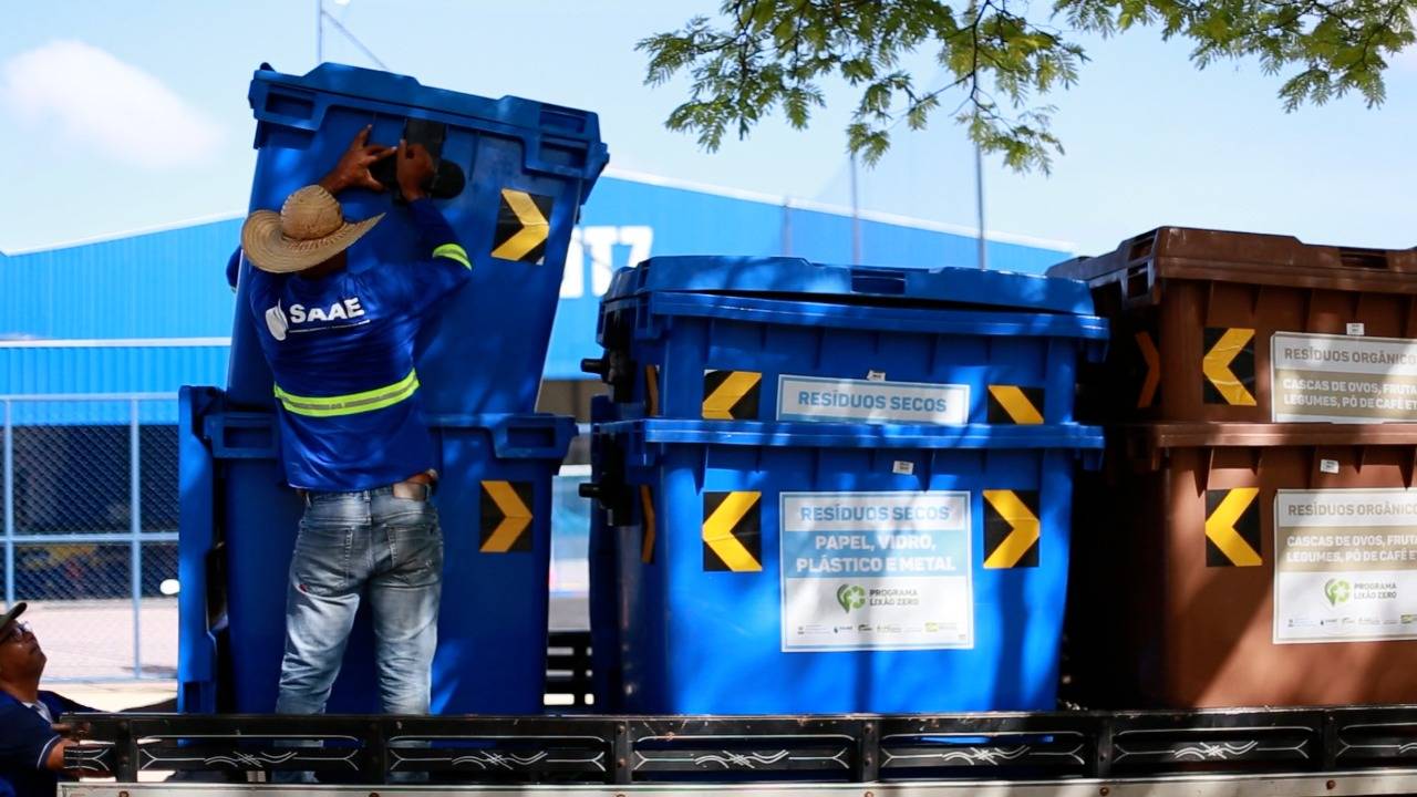 Vilhena é a primeira cidade da região Norte do Brasil a implantar coleta seletiva mecanizada solidária residencial