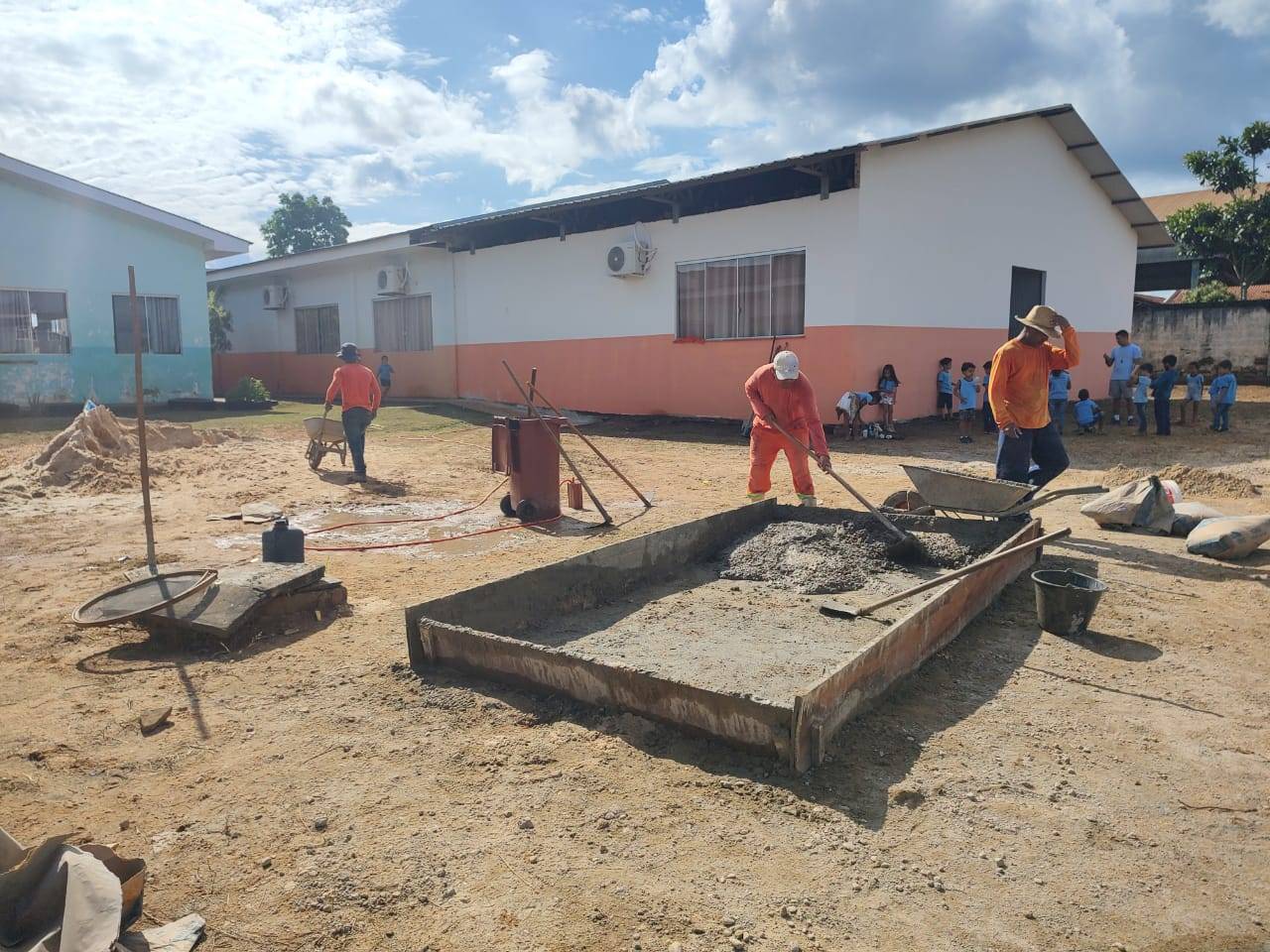 VEJA FOTOS DE ANTES E DEPOIS: mão-de-obra de apenados garante transformação em escola pública de Vilhena