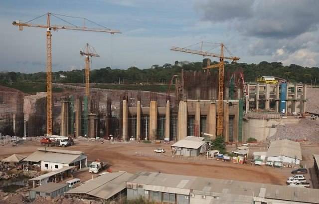 Cassol aponta erros em usinas do rio Madeira e comissão virá a Rondônia