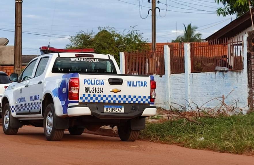 Agressivo e usuário de crack, estuprador que violentou mulher diante do filho bebê pode ser identificado pelo vídeo repugnante que gravou