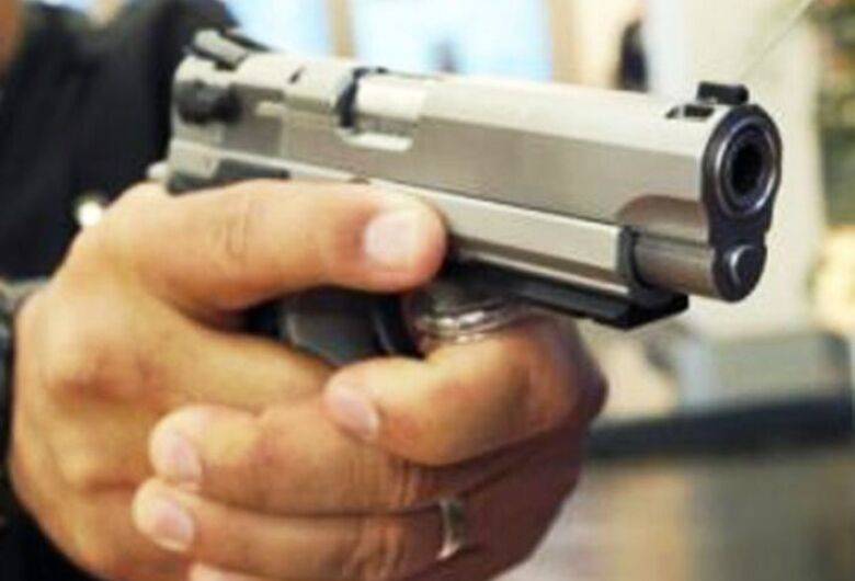 Ladrão armado ameaçando matar mulher e boato sobre estupro de criança de 09 anos assustam vilhenenses