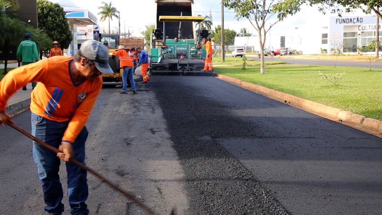 O OUTRO LADO: em nota, prefeitura de Vilhena rebate críticas de vereadores e explica cronograma de recapeamento asfáltico na cidade