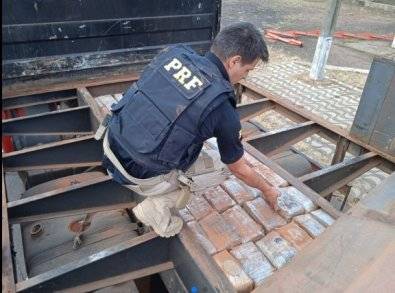 Carreta que saiu de Rondônia com 400 kg de cocaína é apreendida pela PRF em Mato Grosso; droga foi avaliada em R$ 70 milhões
