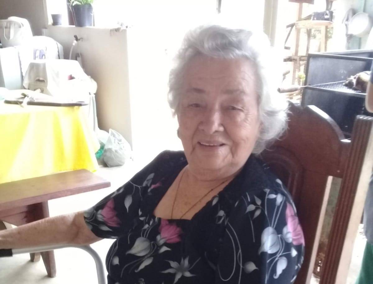 Parteira pioneira que trouxe mais de 500 vilhenenses ao mundo morre na UPA, aos 97 anos
