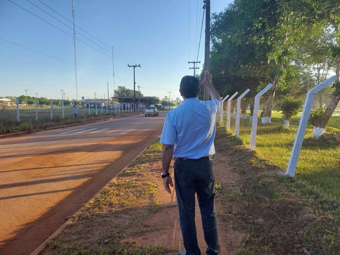 Em “ato profético”, pastor evangélico ora por Vilhena, para combater suicídios, corrupção e violência na cidade