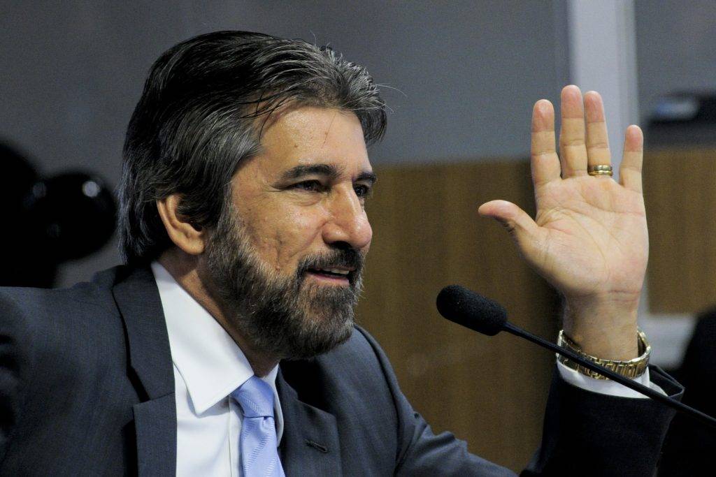 Pressionado a disputar eleições este ano, ex-senador Valdir Raupp diz ao FOLHA DO SUL ON LINE: “coração não tá pedindo”