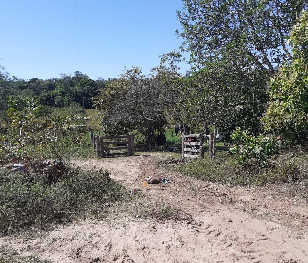 Rapaz que matou dois na área rural de Vilhena e foi preso na casa do avô teria enviado vídeo para a mãe mostrando as mortes