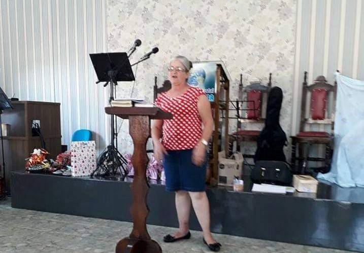 Pastora evangélica de Vilhena passa mal dentro de ônibus, é levada para hospital de Porto Velho e morre aos 62 anos