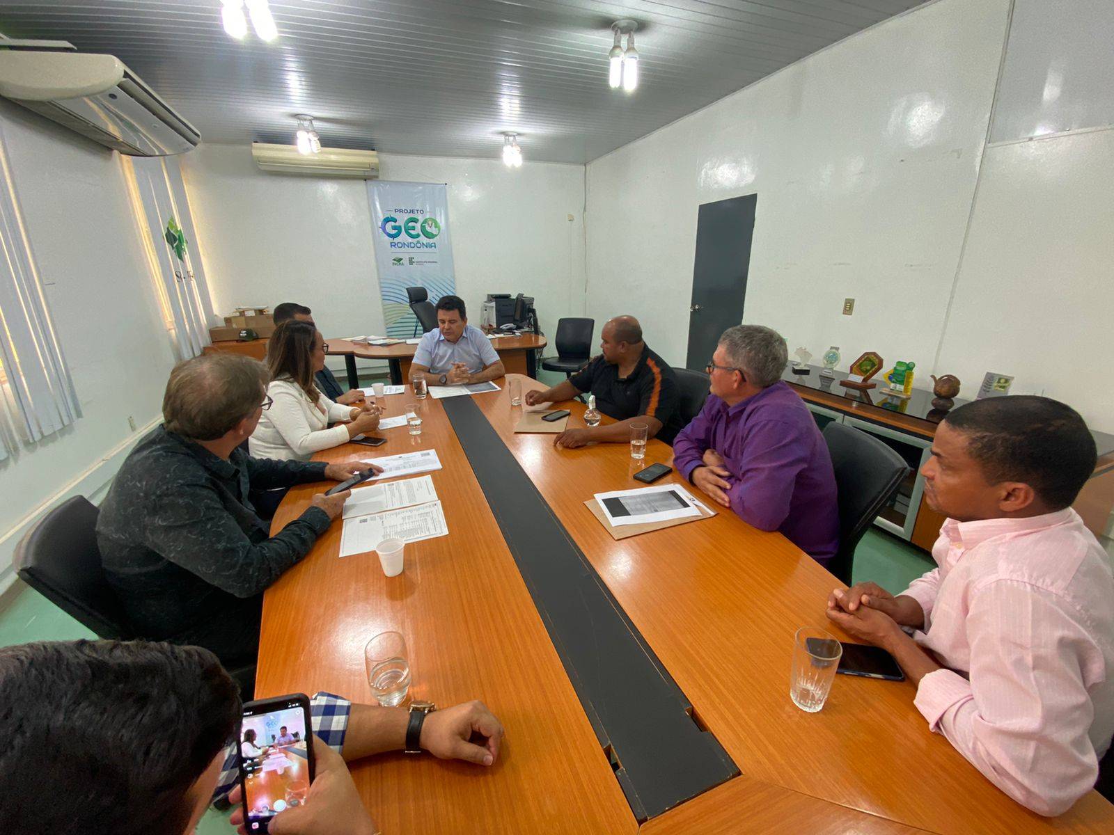 Rosangela Donadon participa de reunião no Incra/RO e busca informações sobre regularização fundiária em área rural de Chupinguaia
