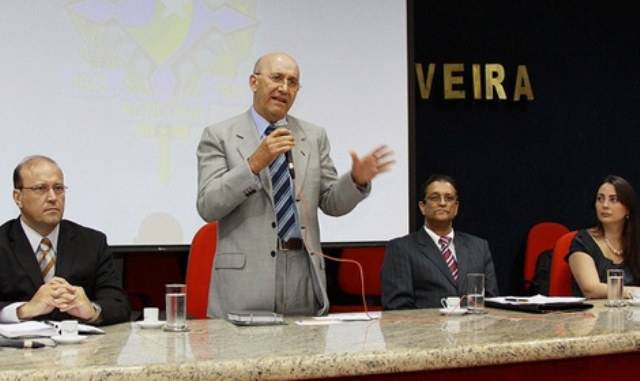 Confúcio responde ofício de Cassol e revela tamanho de dívida deixada