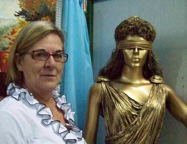 ARTISTAS EXPÕEM EM MINI-SHOPPING