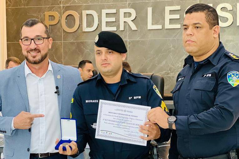 Policial Militar de Vilhena recebe medalha “Destaque Operacional SESDEC/RO” em cerimônia na Câmara de Vereadores