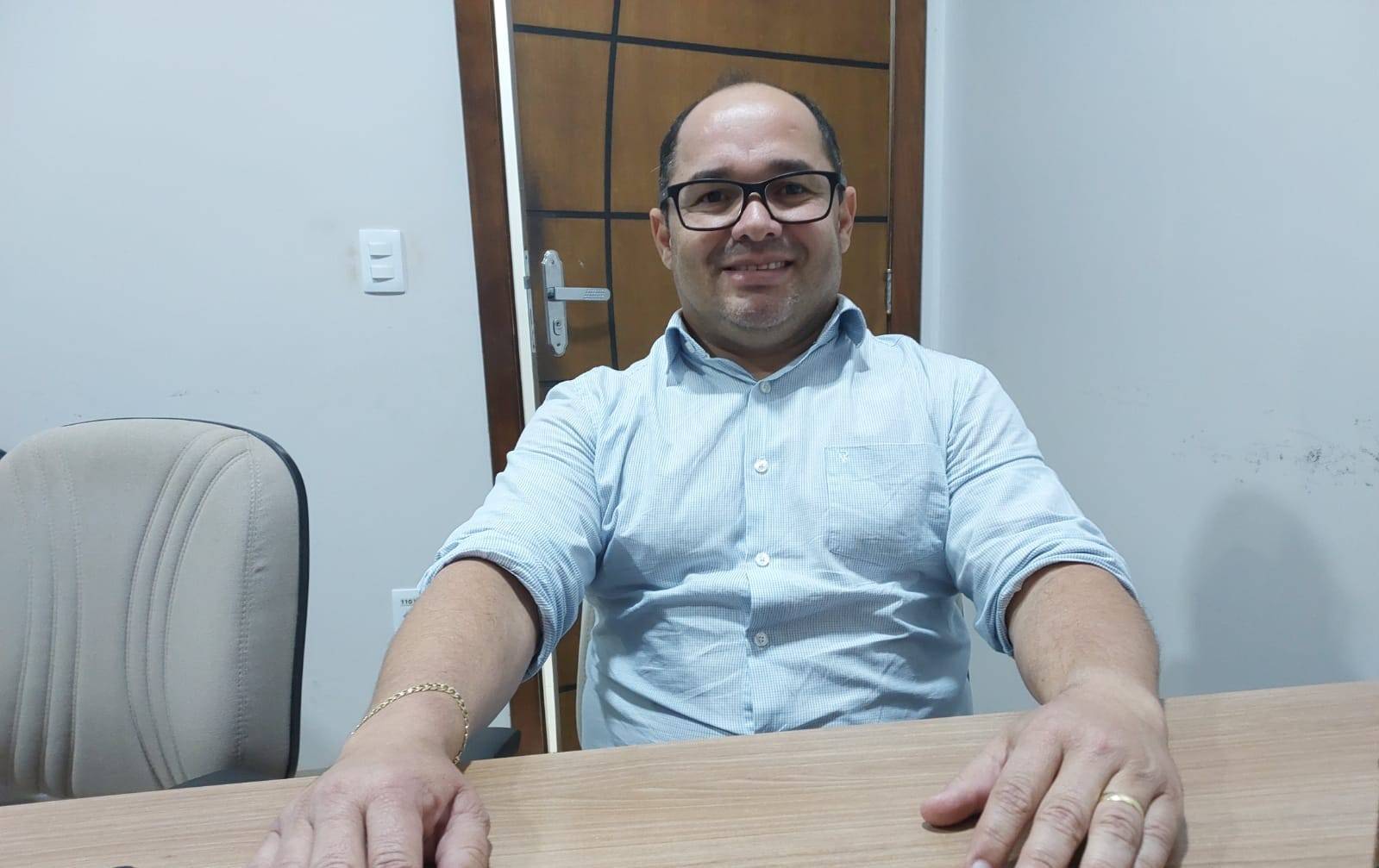 Prefeito interino de Vilhena chama antecessor de “ruim de serviço” e vai registrar queixa na polícia após “sabotagem”